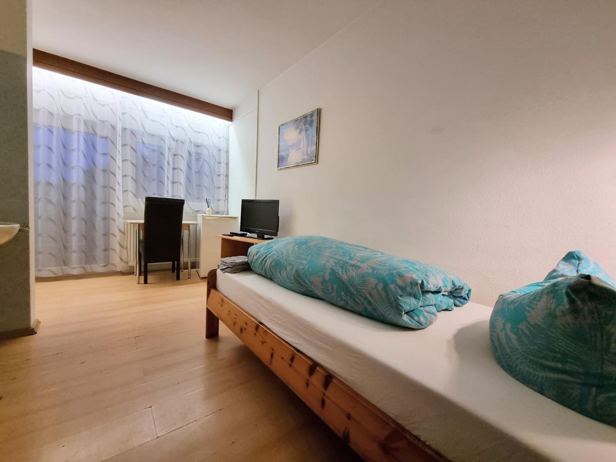 Monteurzimmer - Karlsbad Kültér fotó
