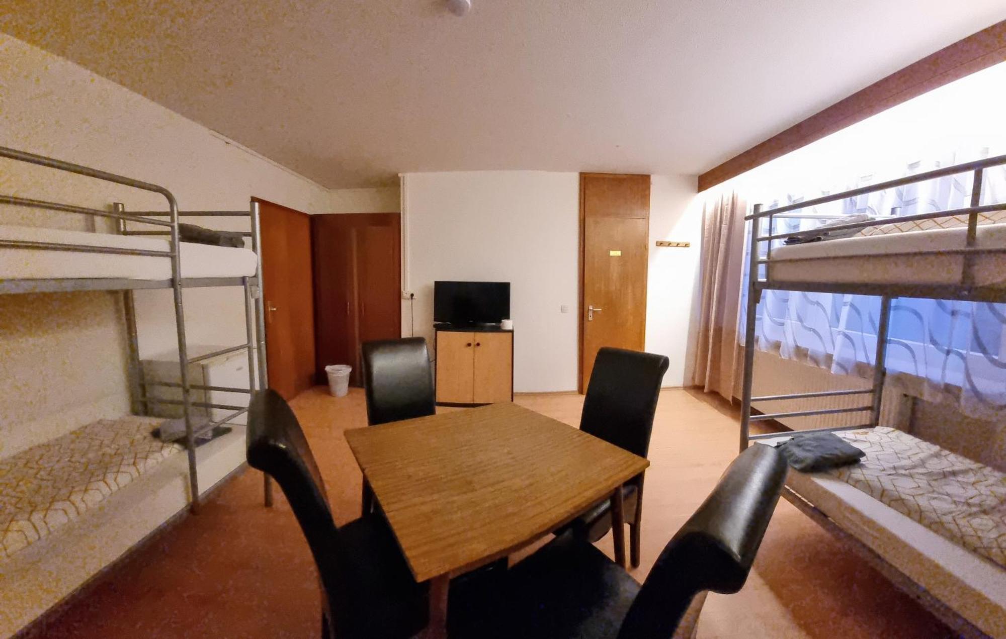 Monteurzimmer - Karlsbad Kültér fotó