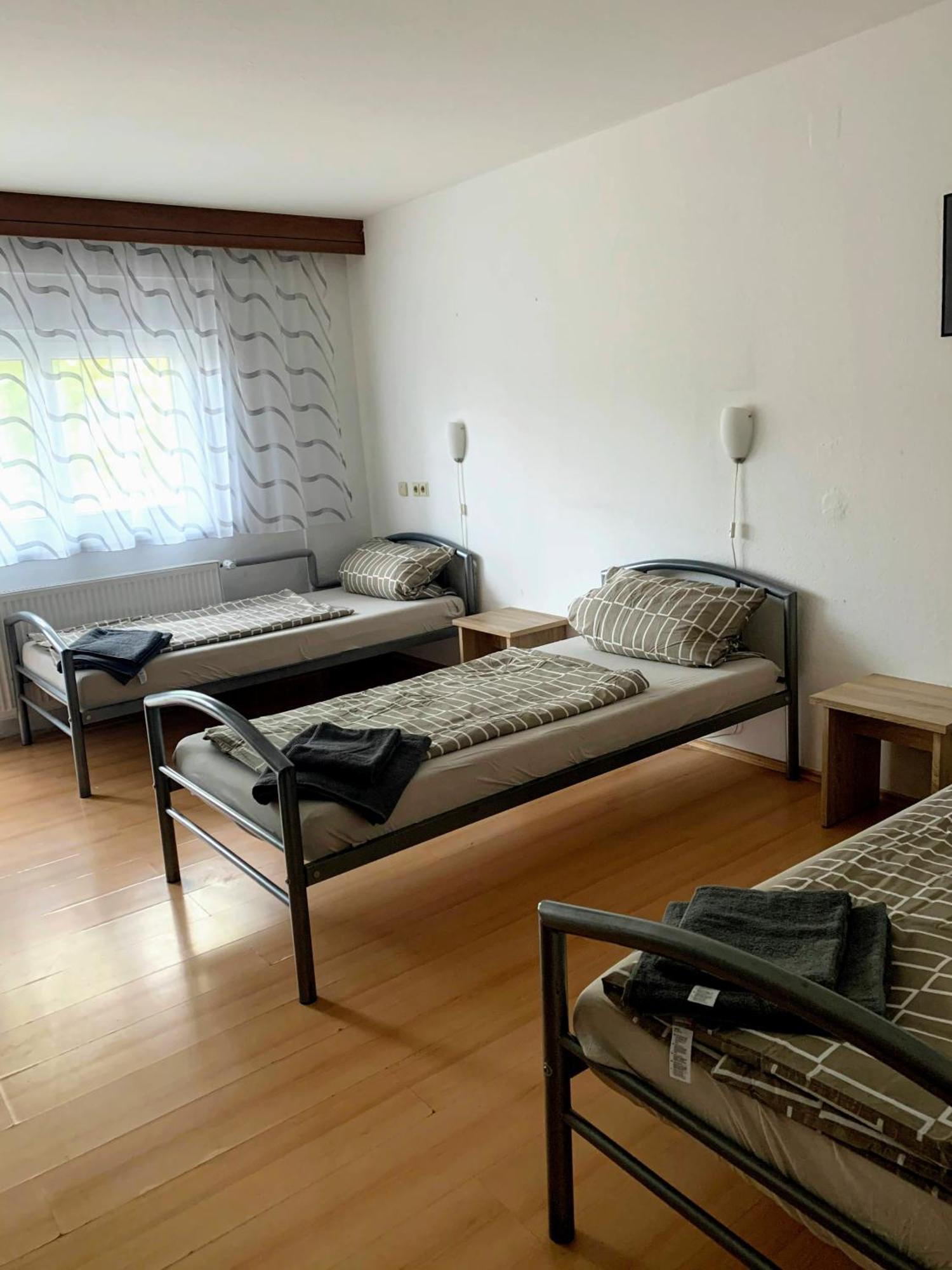 Monteurzimmer - Karlsbad Kültér fotó